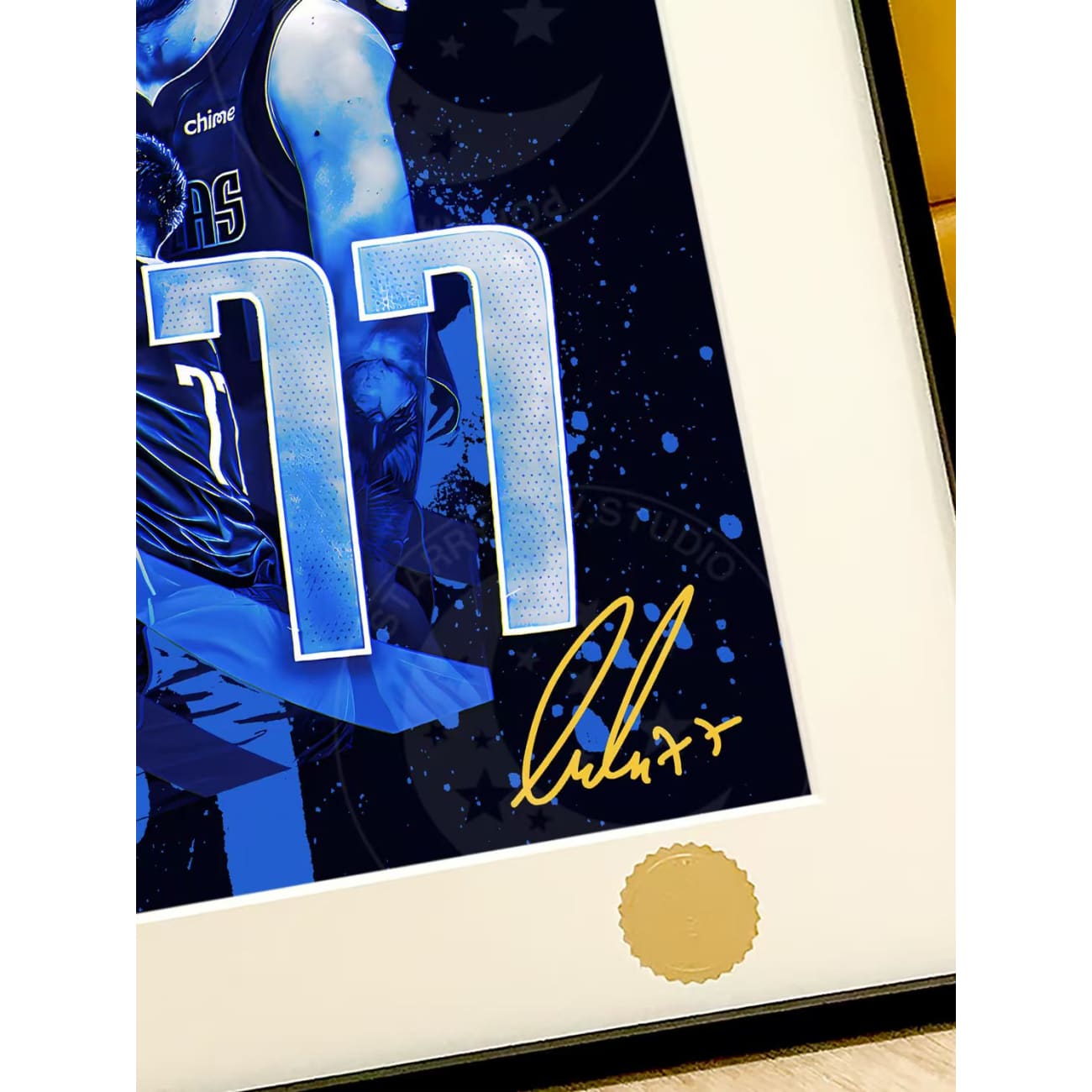 Xing Kong Studio - Luka Doncic Poster Frame