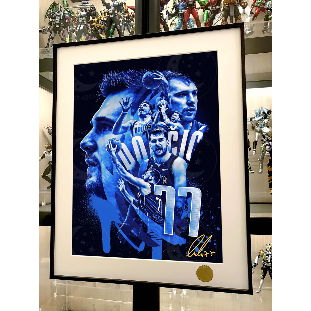 Xing Kong Studio - Luka Doncic Poster Frame