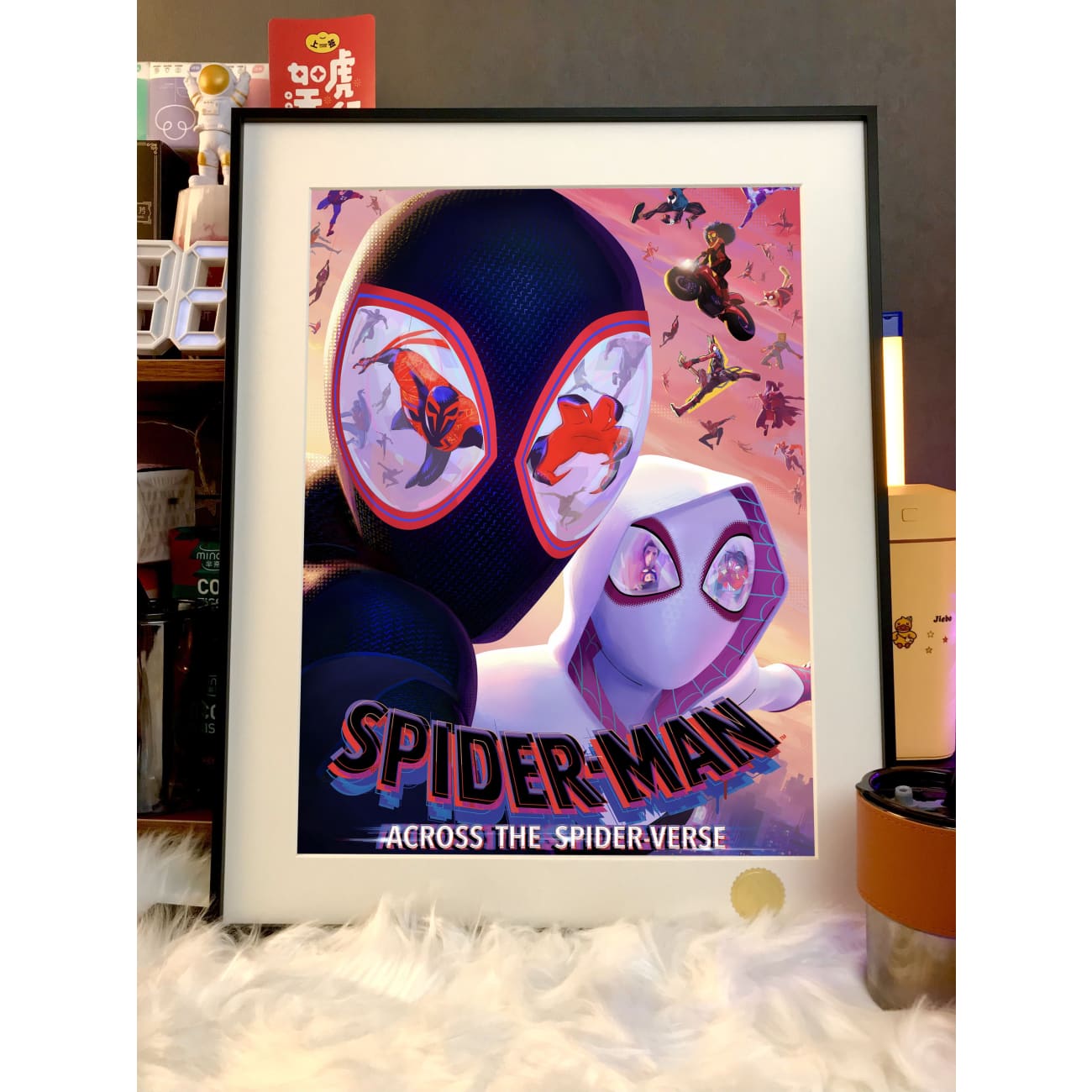 Xing Kong Studio - Spiderman & Gwen Stacy Poster Frame