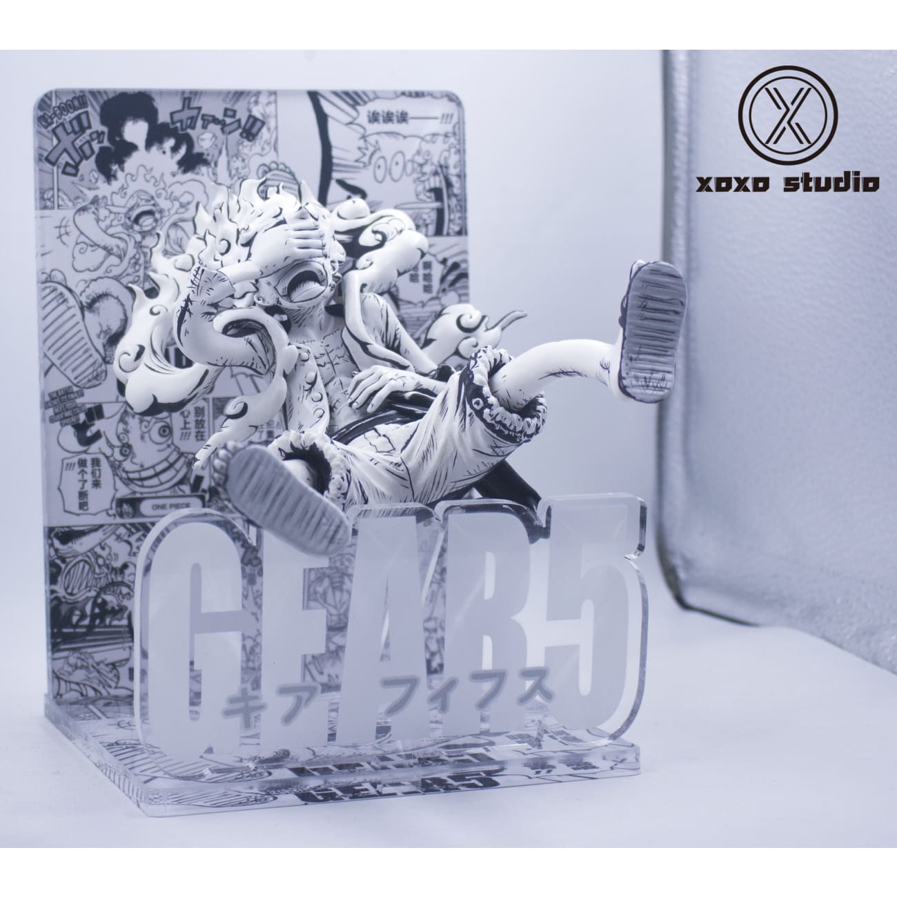 XOXO Studio - Nika Luffy Black & White Comic Ver.