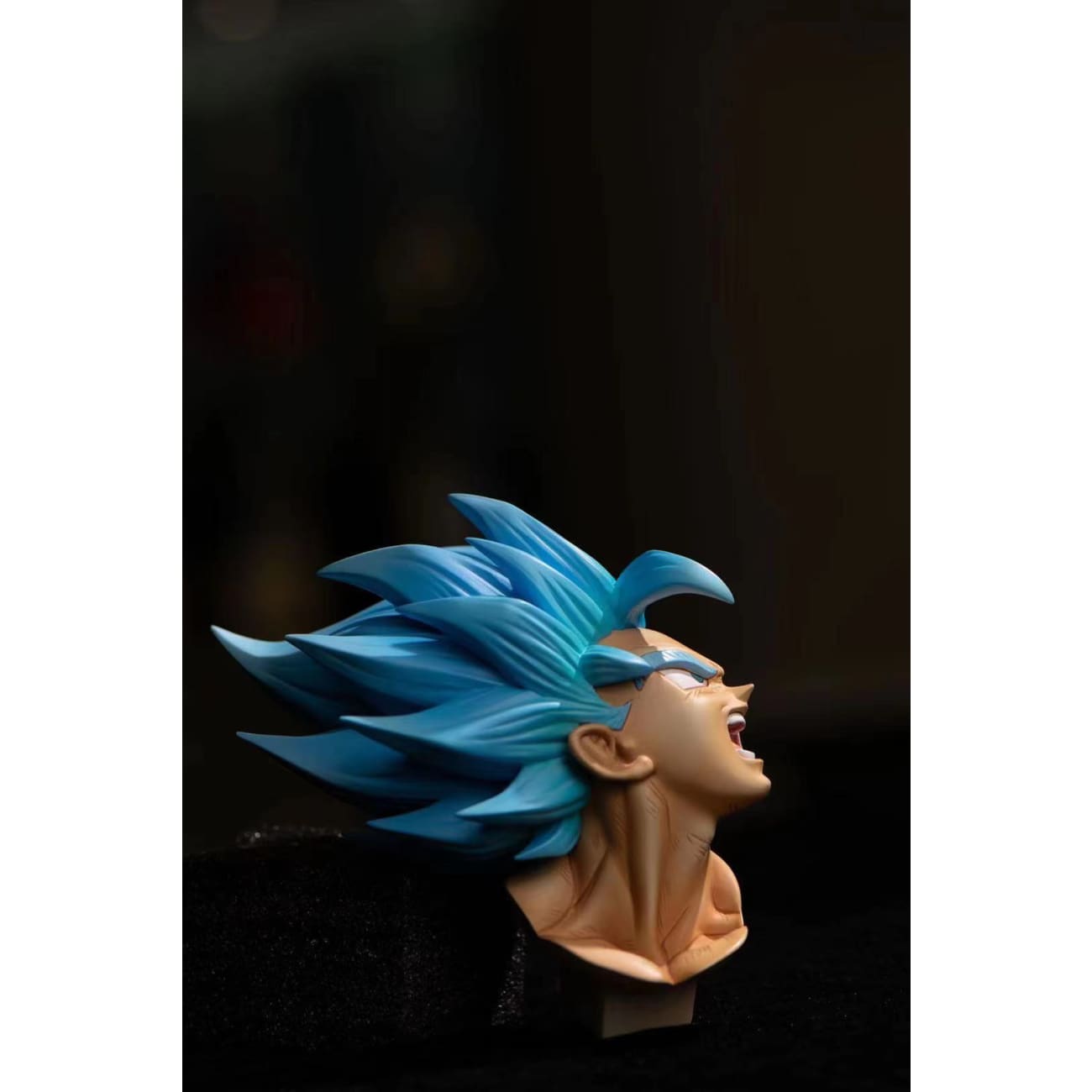 Prime 1 Studio - Super Saiyan Blue Goku Head Sculpt