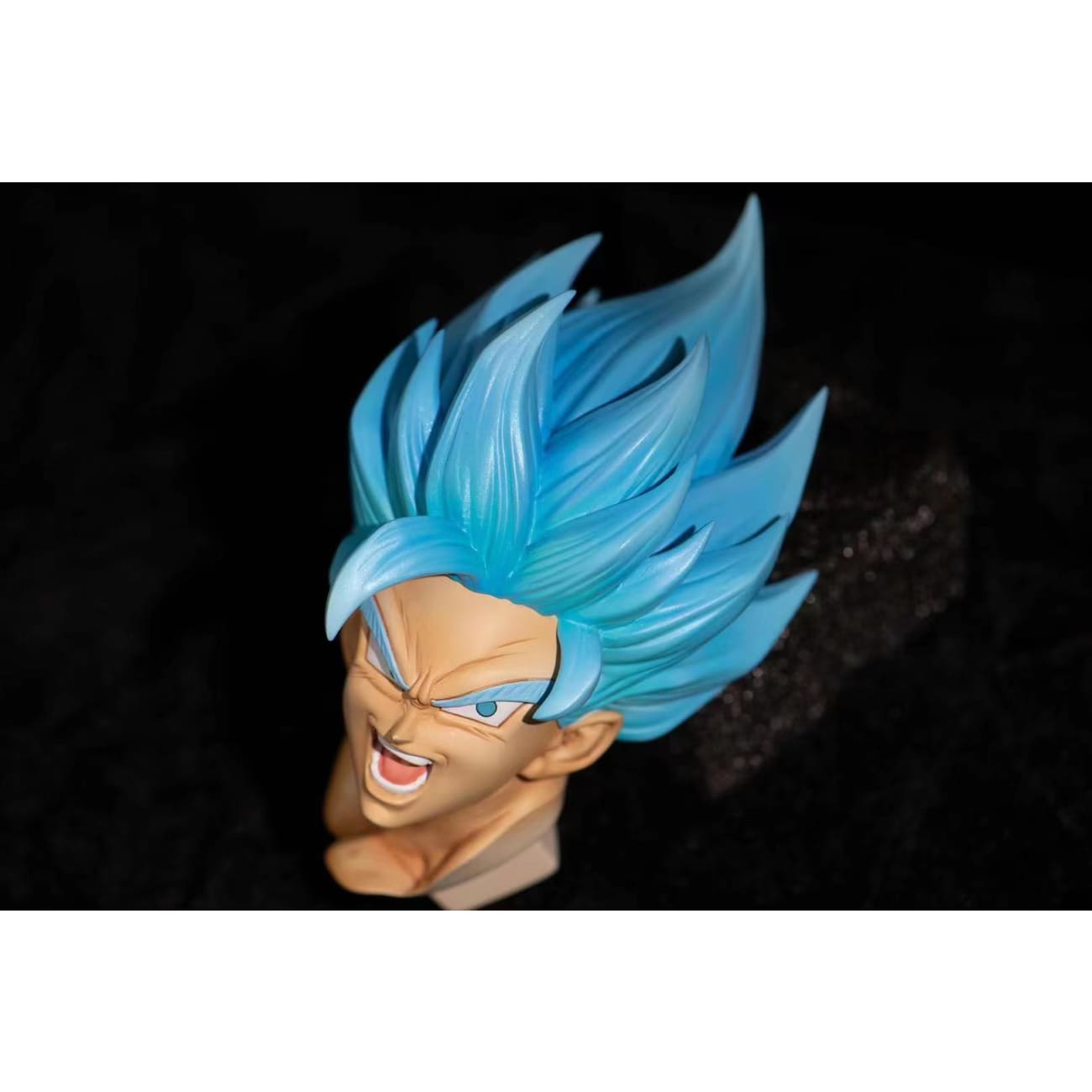 Prime 1 Studio - Super Saiyan Blue Goku Head Sculpt