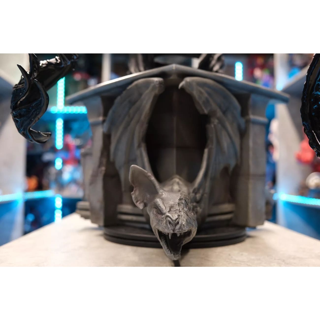 Y & g Productions - Venomised Batman [1/4 Scale]