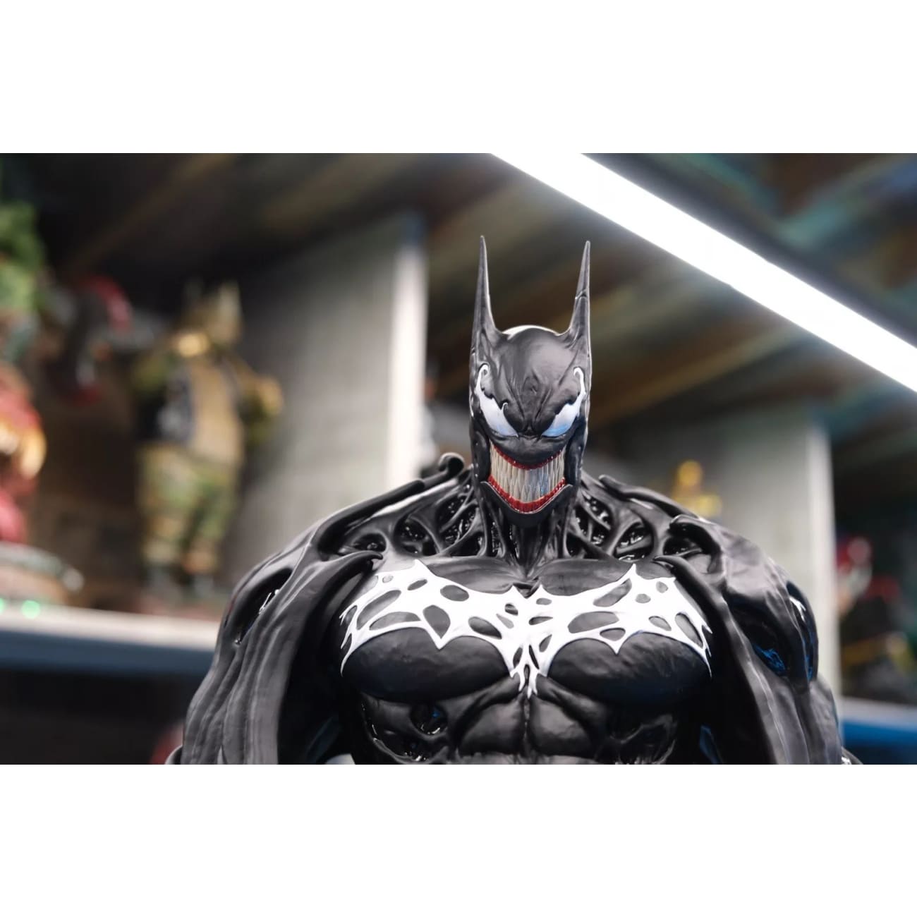 Y & g Productions - Venomised Batman [1/4 Scale]