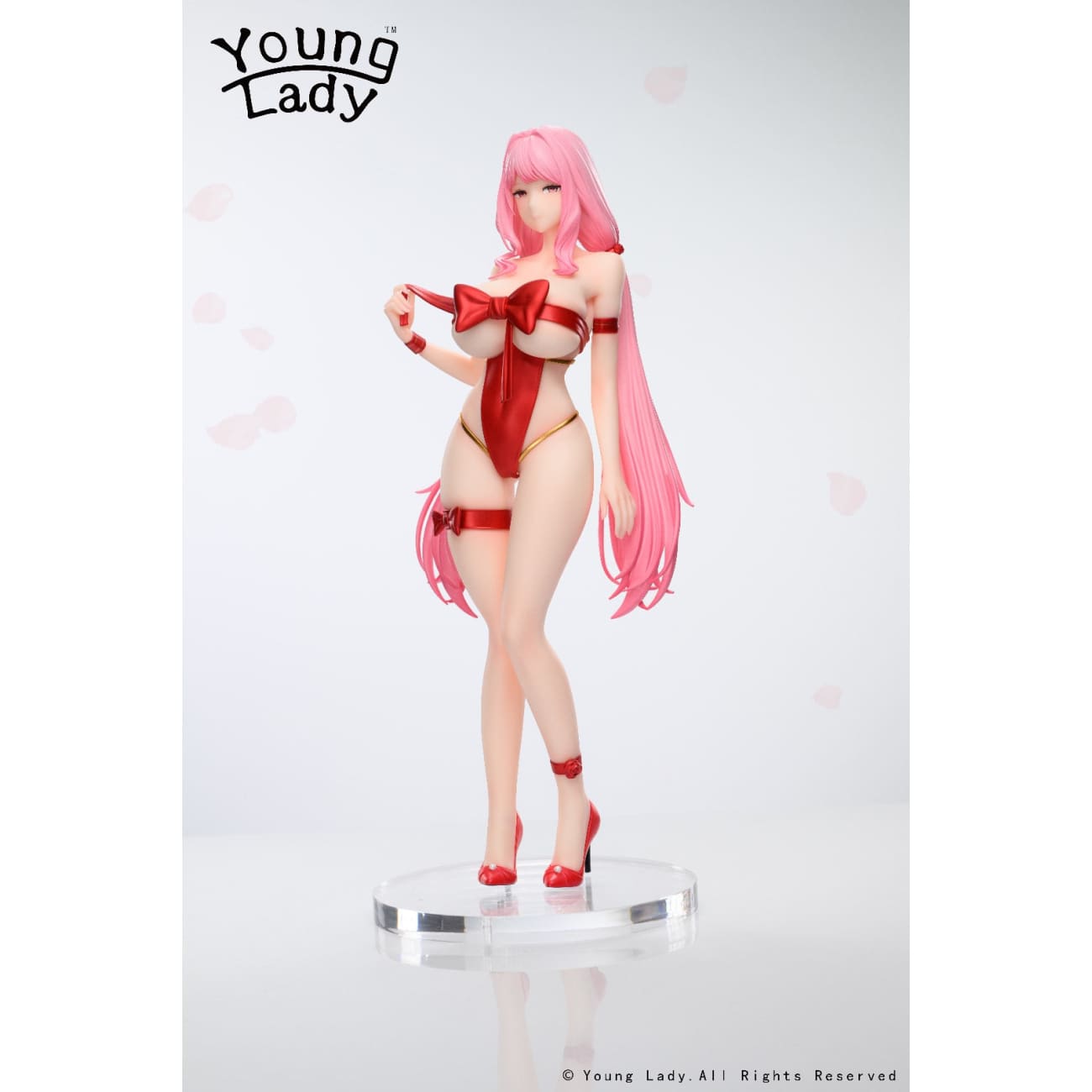 Young Lady Studio - Miss Present Ganay