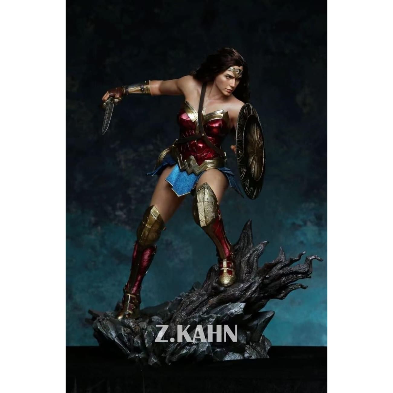 Z.kahn Studio - Wonder Woman 1/3 Scale Deluxe Version