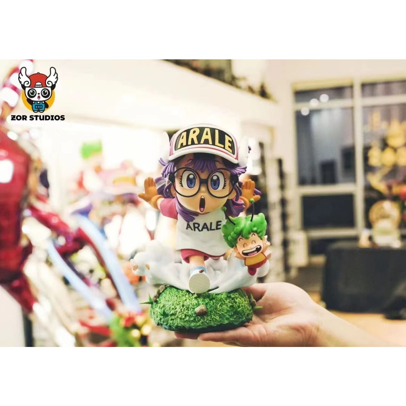 ZOR Studios - Running Norimaki Arale and Gatchan