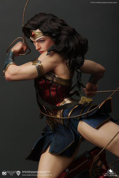 Queen Studios - Wonder Woman 1/4 Scale