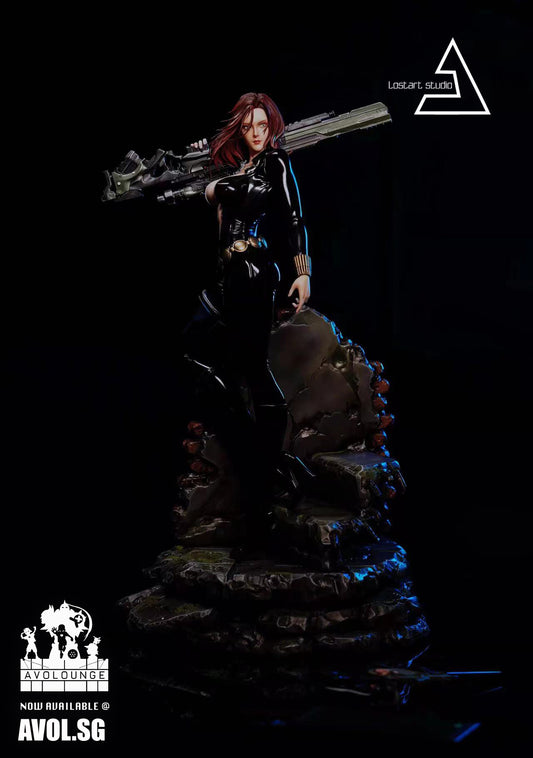 Lostart Studio - Black Widow [ Black / White]