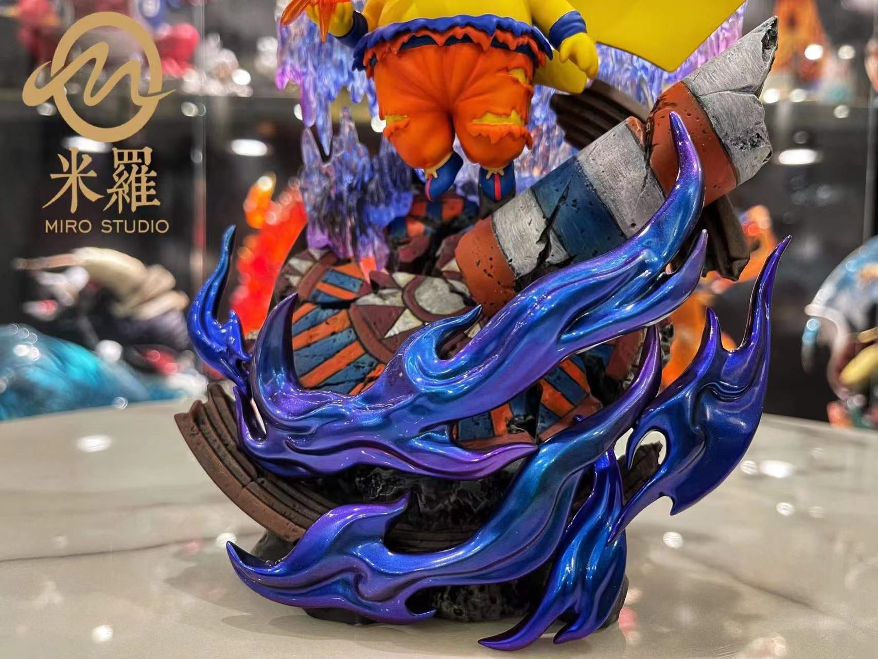 Miro Studio - Pikchu cosplay Ultra instinct Son Goku