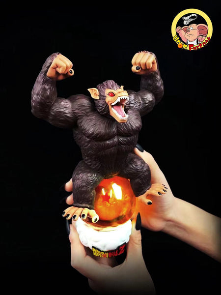 Oolong / Uron Factory -  Vegeta Great Ape with battle armour / topless