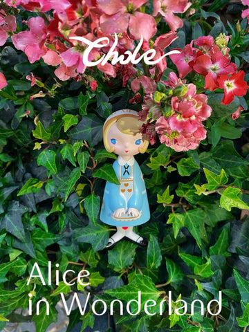 Chloe - Alice in the wonderland