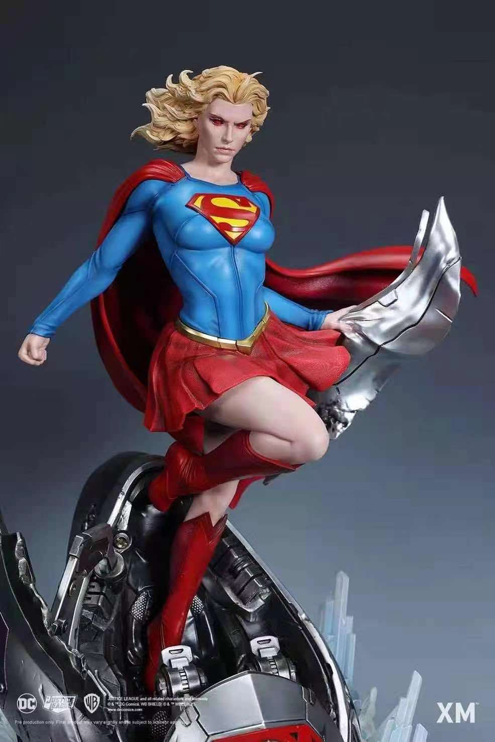  XM Studio -  Superwoman [1/4 scale]