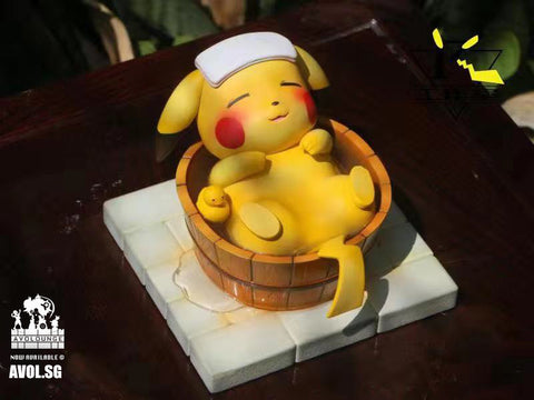 PK Studio - Pikachu in wooden Bathtub