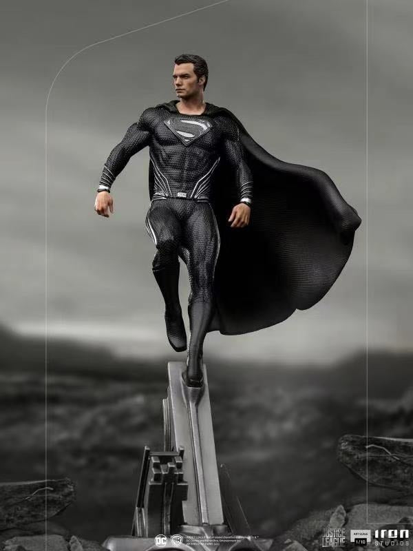 Iron Studio - Superman - Black suit [1/10 scale]