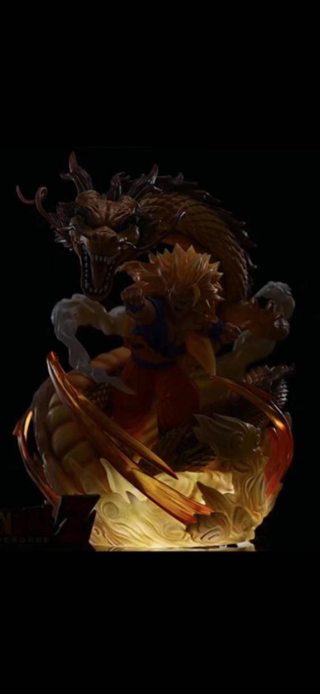 T-rex Studio - Son goku Dragon Fist [Standard/ VIP version]  