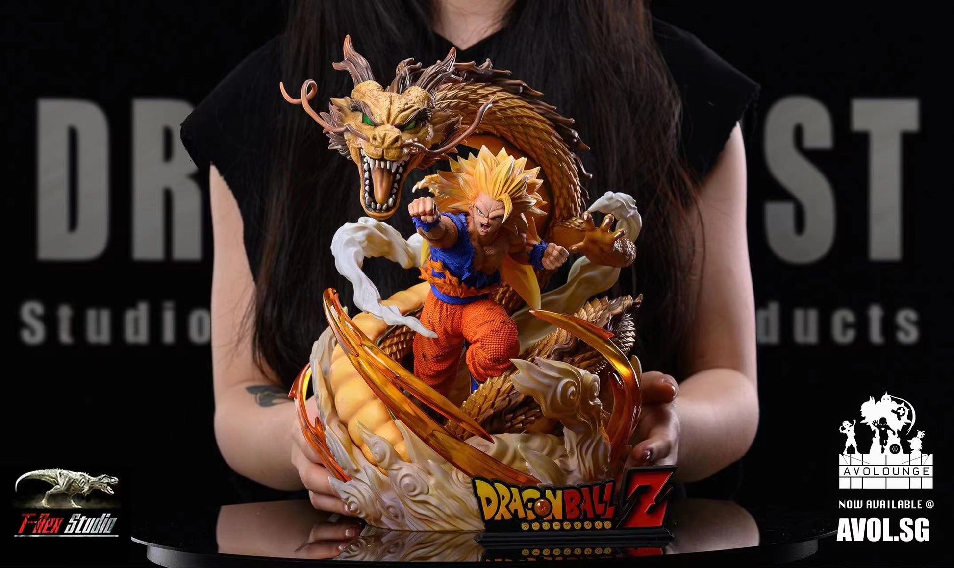T-rex Studio - Son goku Dragon Fist [Standard/ VIP version]  