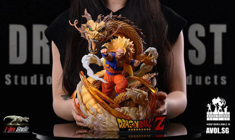 T-rex Studio - Son goku Dragon Fist [Standard/ VIP version]  
