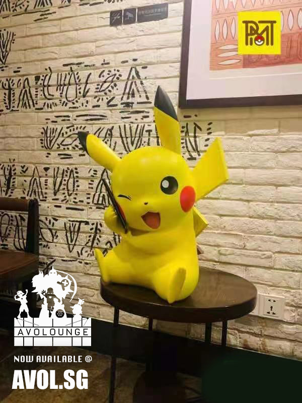 PMT Studio - Pikachu wireless phone charger [1/1 scale]