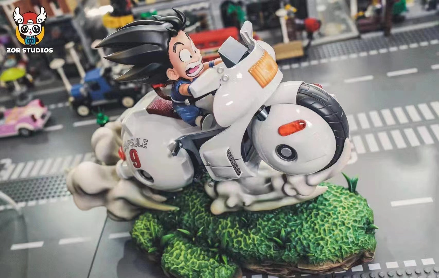 Zor Studio - Yang Son Goku on bike [Purple / Orange]