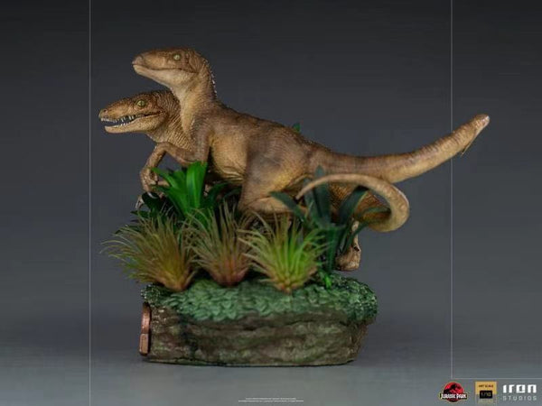 Iron Studios - Blue Velociraptor