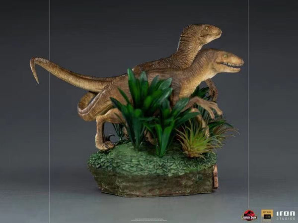 Iron Studios - Blue Velociraptor