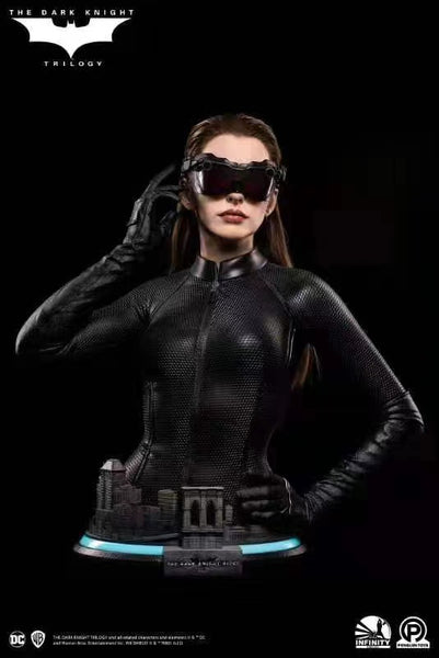 Infinity Studio X Penguin Toys - Catwoman by Anne Hathaway [1/1 scale]