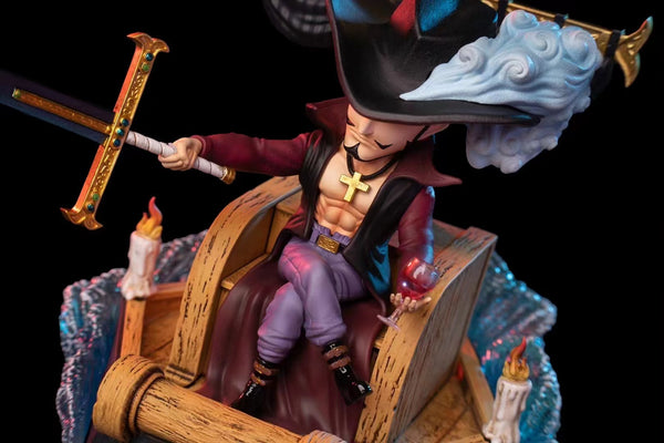 OMO Studio - Dracule Mihawk With Den Den Mushi