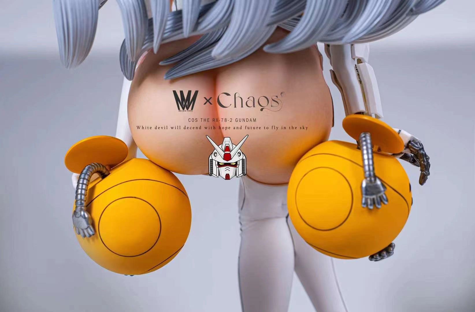 Max Milk Studio x Chaos Studio - Cos RX-78-2 Gundam Girl [Cast Off]
