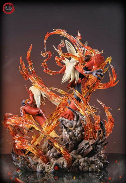 Fantasy Studio - Blaziken Family Blaze Kick